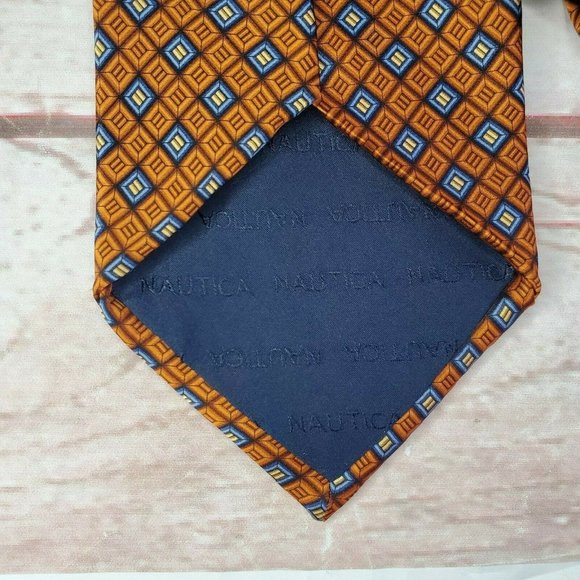 Nautica Brown Blue Geometric Diamonds Pattern 100% Silk Tie M7922 - Picture 9 of 12